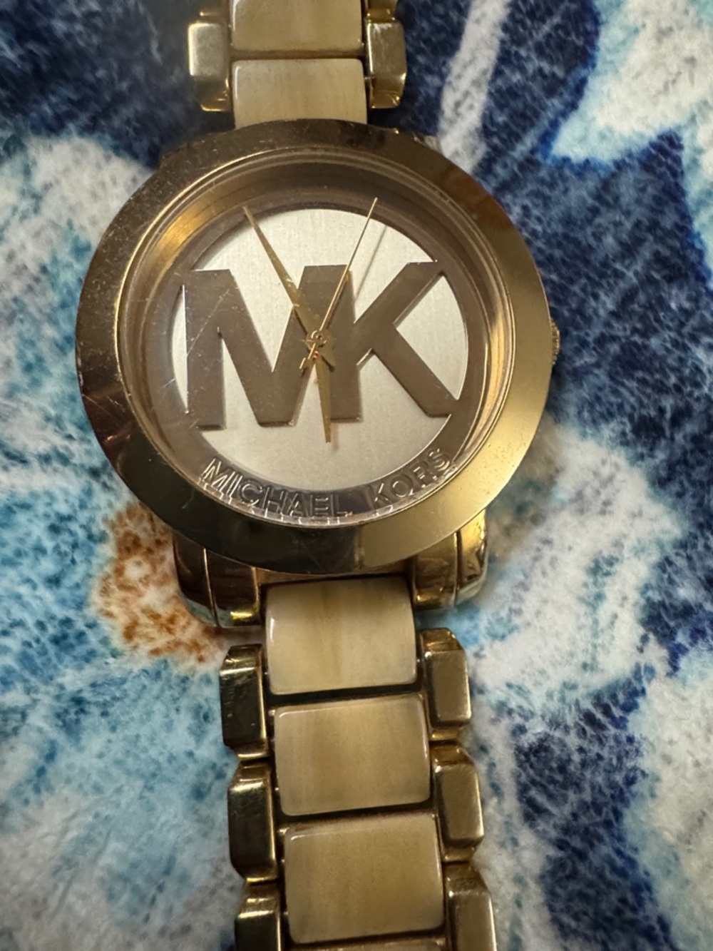 Michael Kors Gold and Ivory MK Logo Bracelet Watch - Picture 5 of 8